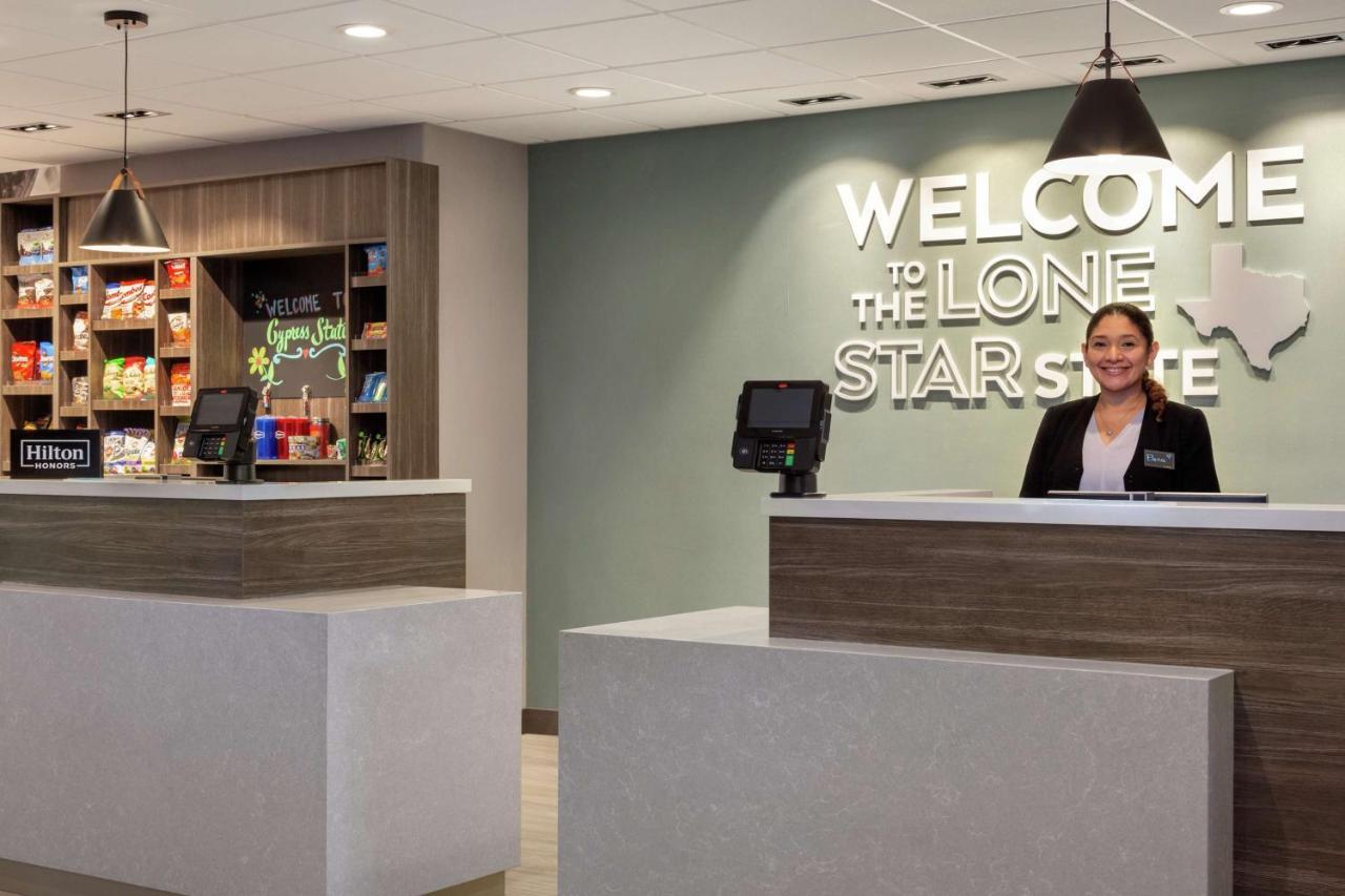 Hampton Inn & Suites Houston-Cypress Station Westfield Exterior photo